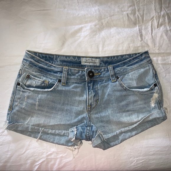 ❗️SOLD❗️ Aeropostale Low Rise Denim Shorts - Picture 1 of 4